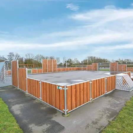 Toftlund With A Fireplace 01 *