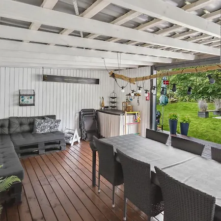 Lovely In Toftlund With Kitchen *