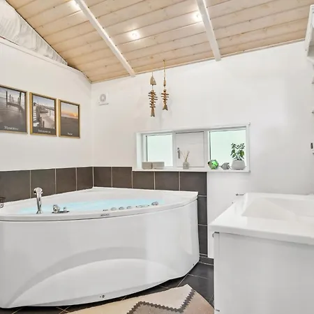 Toftlund With A Fireplace 01 度假居 *